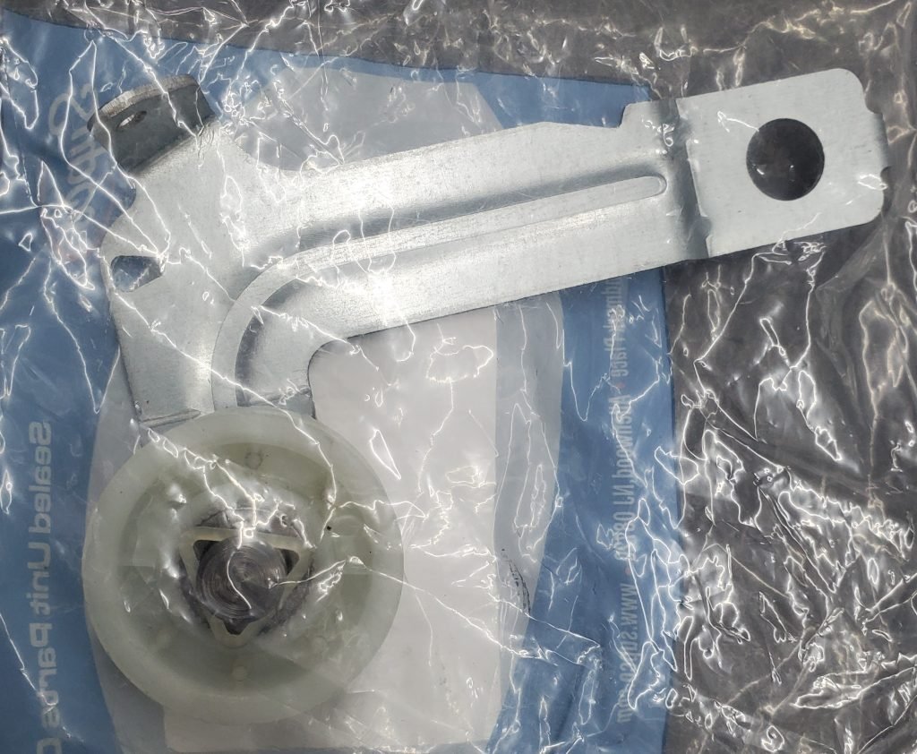 DE7160--DRYER IDLER PULLEY WPW10547292